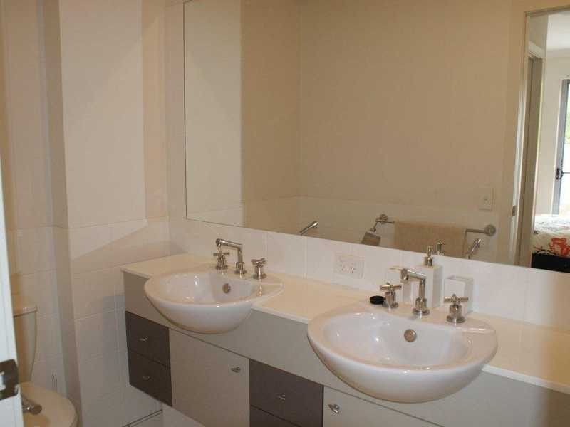Unit 44/19 Carina Peak Drive, Varsity Lakes QLD 4227