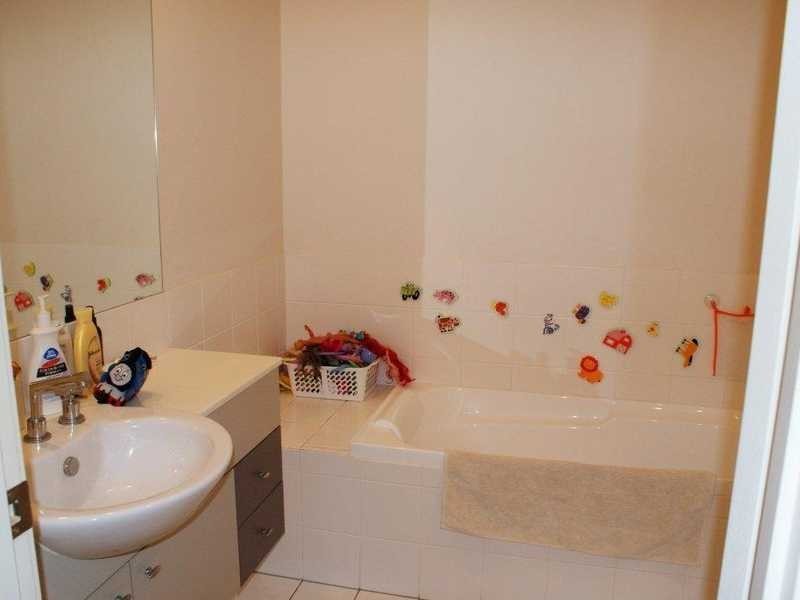 Unit 44/19 Carina Peak Drive, Varsity Lakes QLD 4227