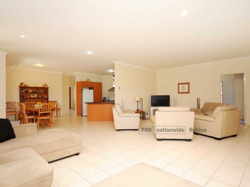 10 Mckinley Court, Varsity Lakes QLD 4227