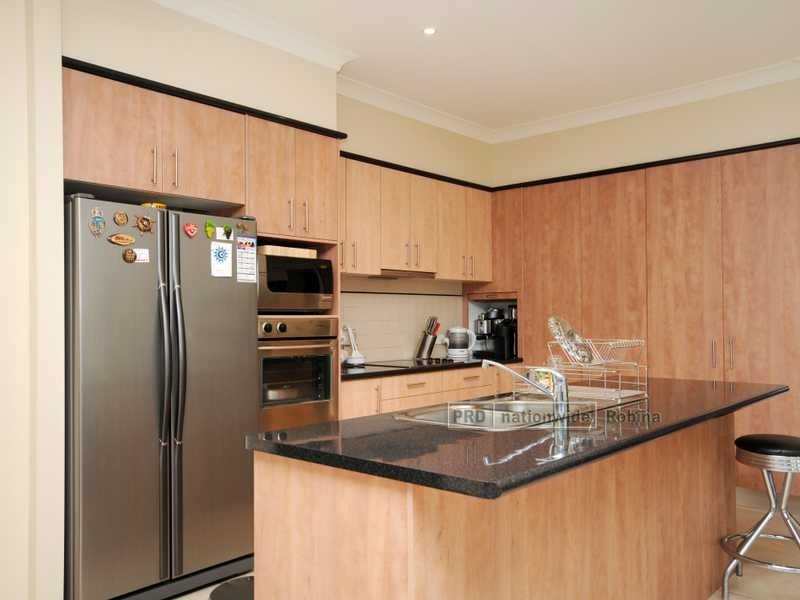 14 Gerona Circuit, Varsity Lakes QLD 4227