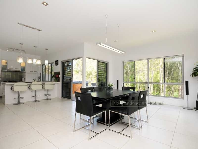 38 Castello Circuit, Varsity Lakes QLD 4227