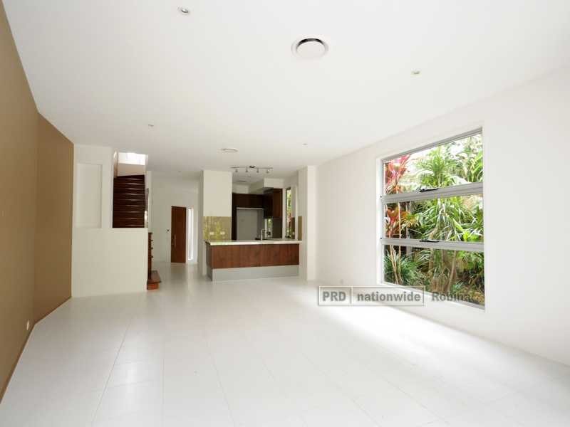 Unit 6/11 Cezaire Avenue, Varsity Lakes QLD 4227