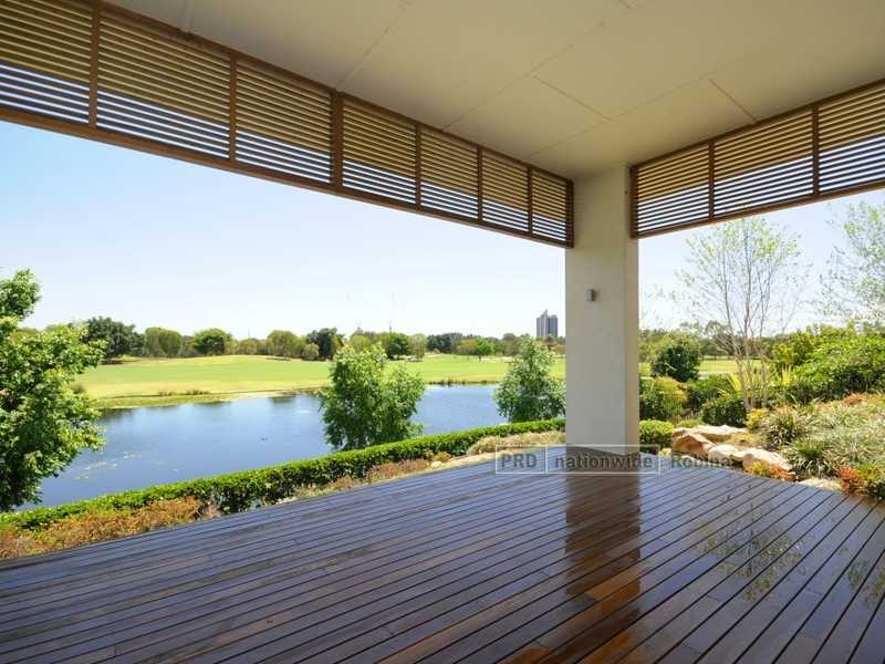 738 Peninsula Drive, Robina QLD 4226