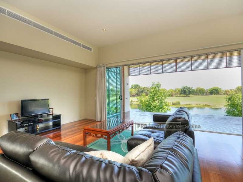 738 Peninsula Drive, Robina QLD 4226