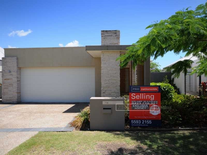 738 Peninsula Drive, Robina QLD 4226