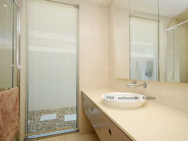 738 Peninsula Drive, Robina QLD 4226