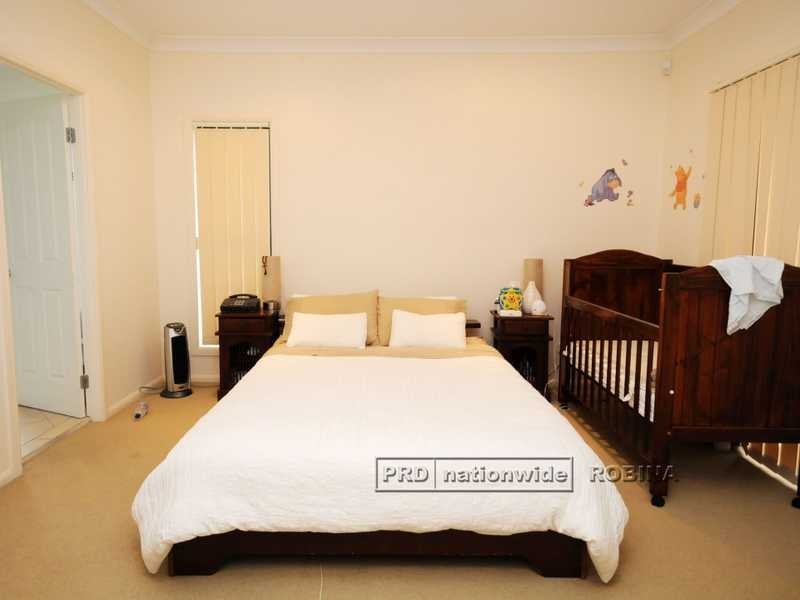 8 Nepean Court, Varsity Lakes QLD 4227