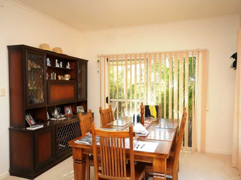 11 Kensington Street, Robina QLD 4226