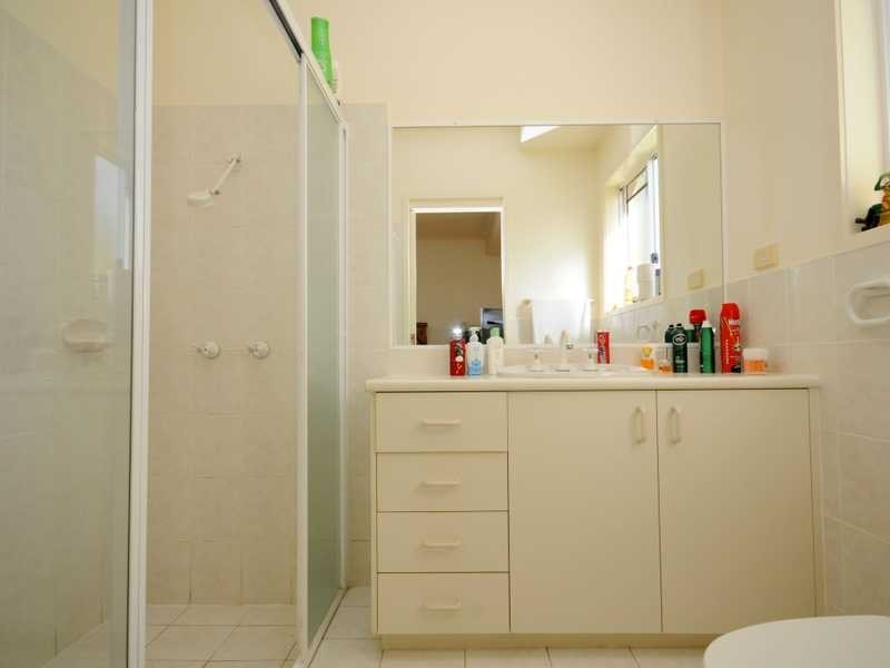 11 Kensington Street, Robina QLD 4226