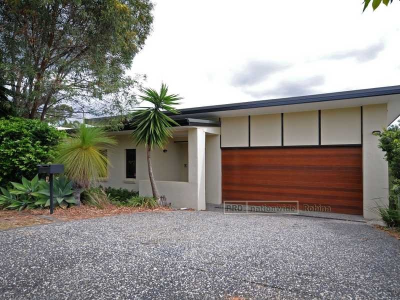 4 Lyra Court, Robina QLD 4226