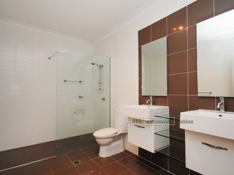 4 Lyra Court, Robina QLD 4226