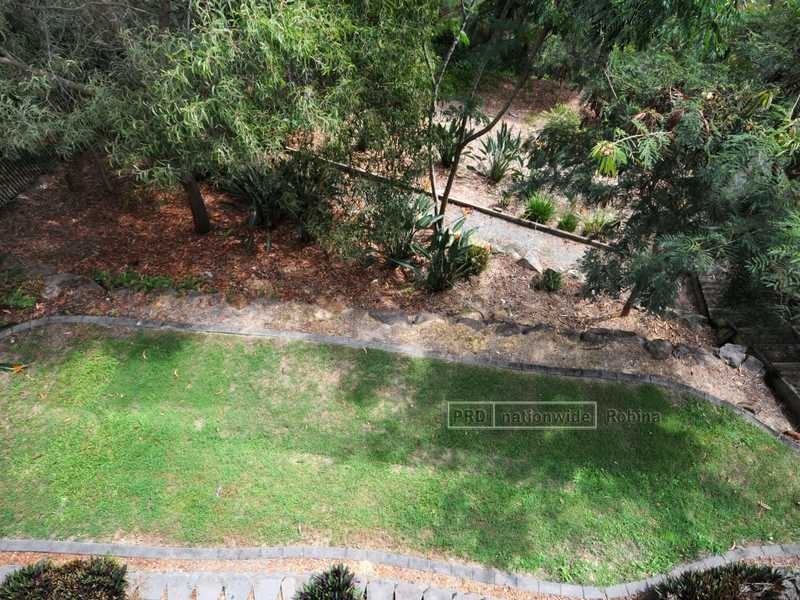 4 Lyra Court, Robina QLD 4226