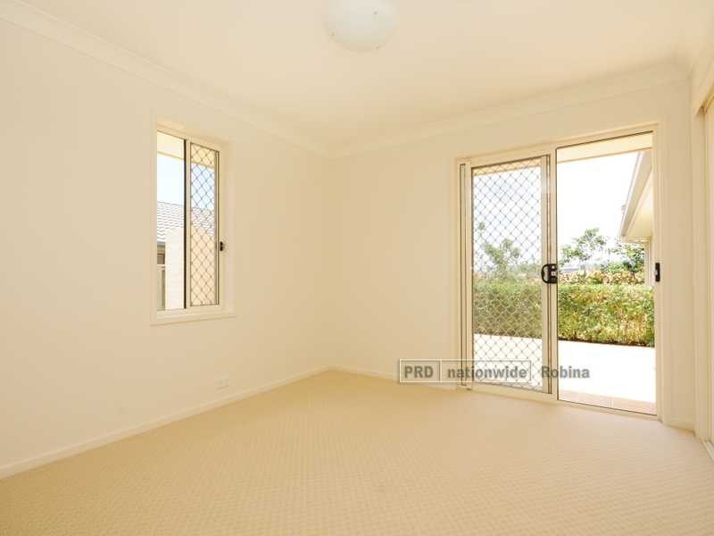 8 Mountain Ash Circuit, Robina QLD 4226