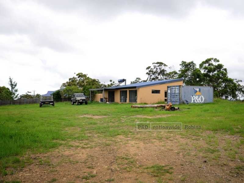 1 Chesterfield Drive, Bonogin QLD 4213