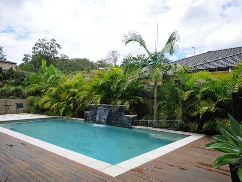 24 Boogaerdt Rise, Bonogin QLD 4213