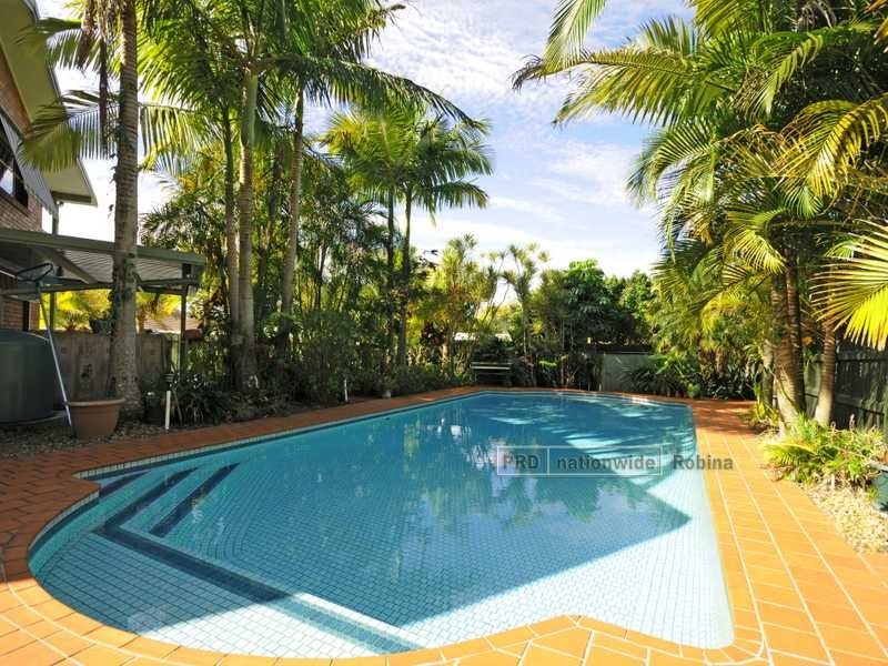 10 Hoffschildt Drive, Currumbin Waters QLD 4223