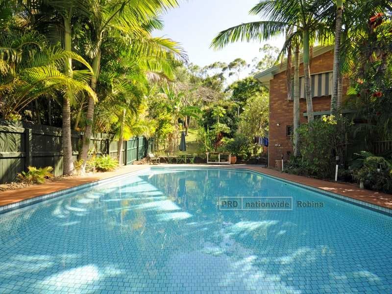 10 Hoffschildt Drive, Currumbin Waters QLD 4223