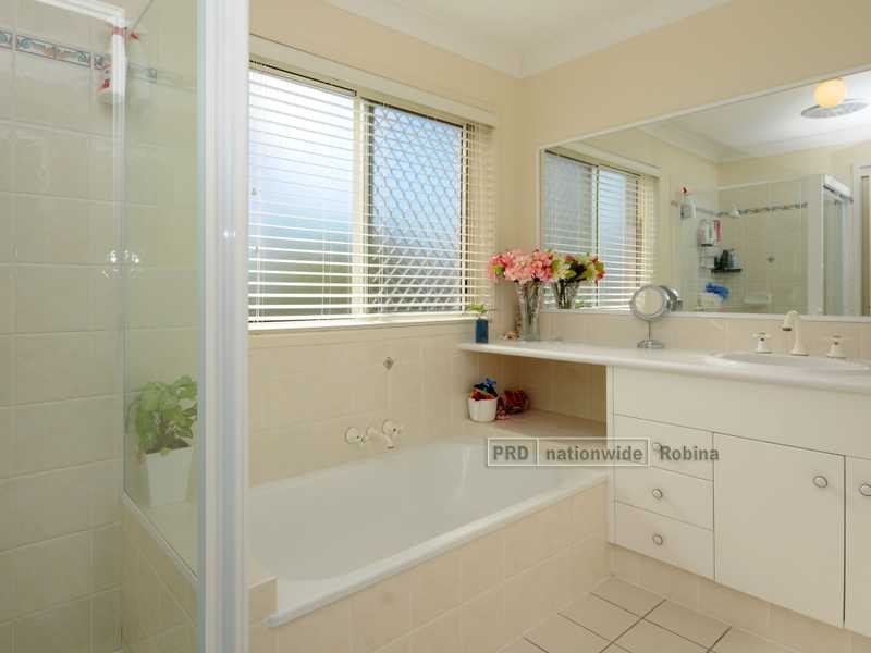 Unit 8/3 Red Ash Court, Merrimac QLD 4226