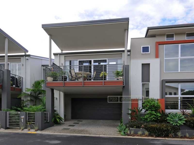 Unit 2/1 Cape Martin Lane, Varsity Lakes QLD 4227