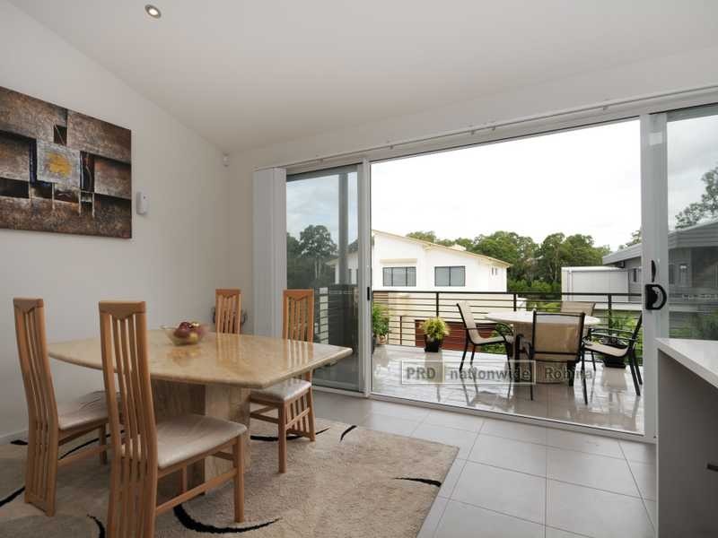 Unit 2/1 Cape Martin Lane, Varsity Lakes QLD 4227