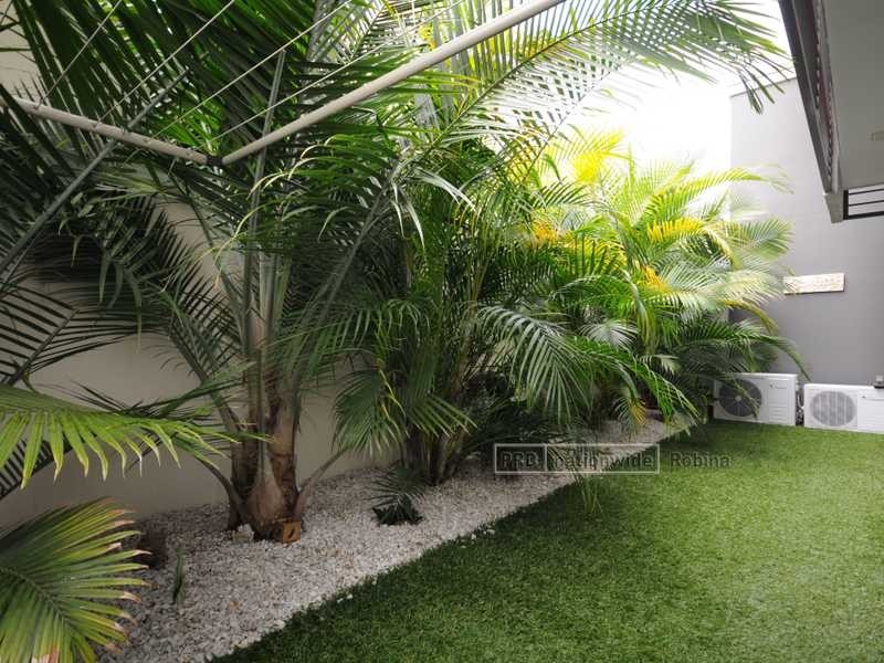 Unit 2/1 Cape Martin Lane, Varsity Lakes QLD 4227
