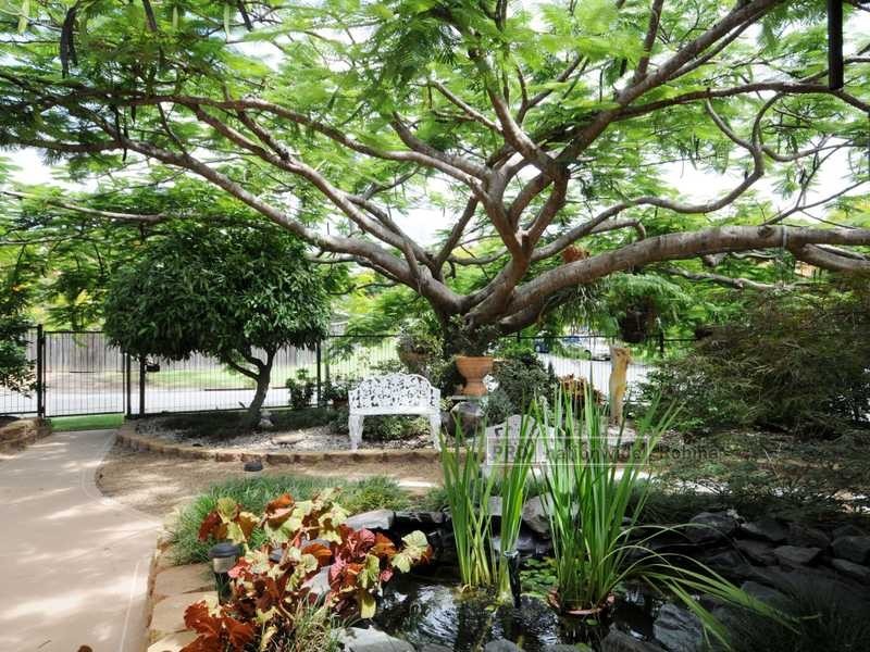 2 Wynnvale Place, Robina QLD 4226