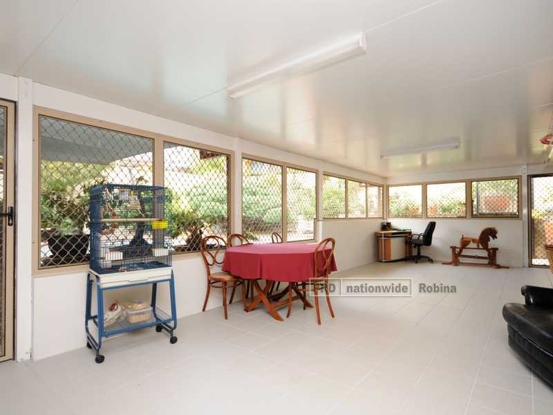 2 Wynnvale Place, Robina QLD 4226