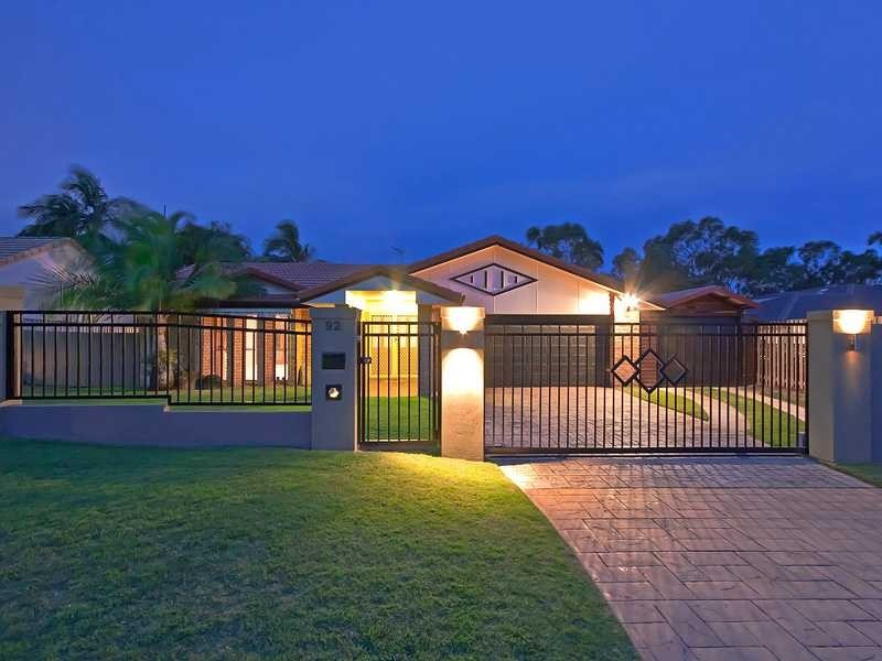 92 Camberwell Circuit, Robina QLD 4226