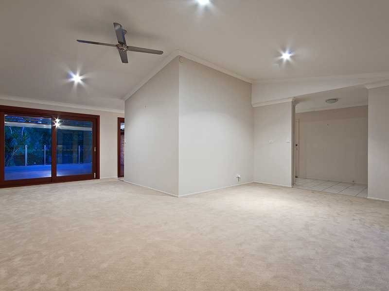 92 Camberwell Circuit, Robina QLD 4226