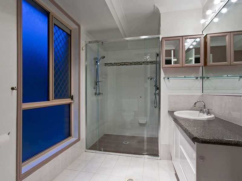 92 Camberwell Circuit, Robina QLD 4226
