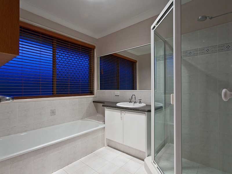 92 Camberwell Circuit, Robina QLD 4226