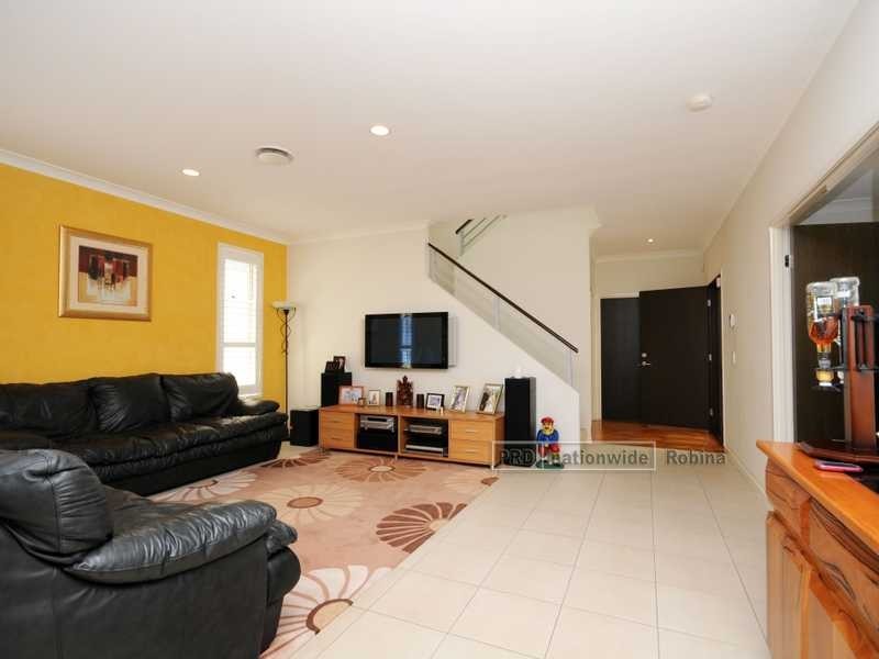 227 Easthill Drive, Robina QLD 4226