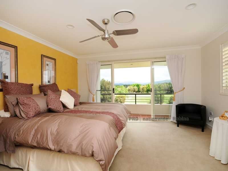 227 Easthill Drive, Robina QLD 4226