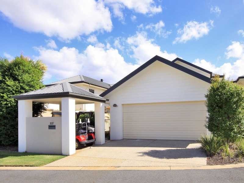 227 Easthill Drive, Robina QLD 4226