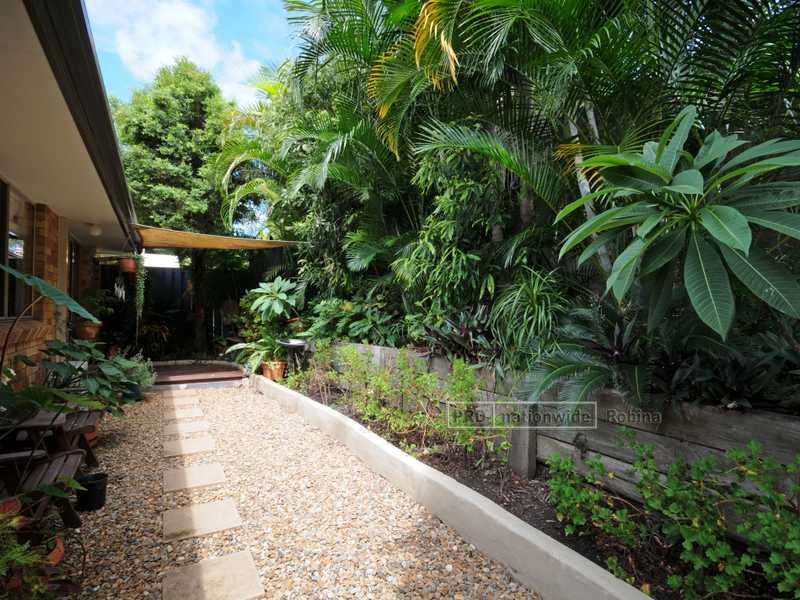 3 Stepney Close, Robina QLD 4226