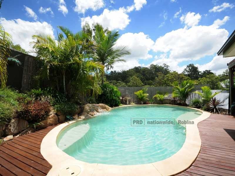 17 Observatory Drive, Reedy Creek QLD 4227