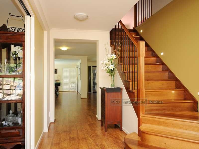 17 Observatory Drive, Reedy Creek QLD 4227