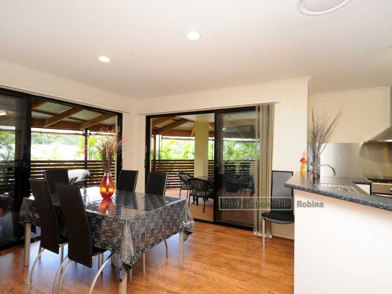 17 Observatory Drive, Reedy Creek QLD 4227
