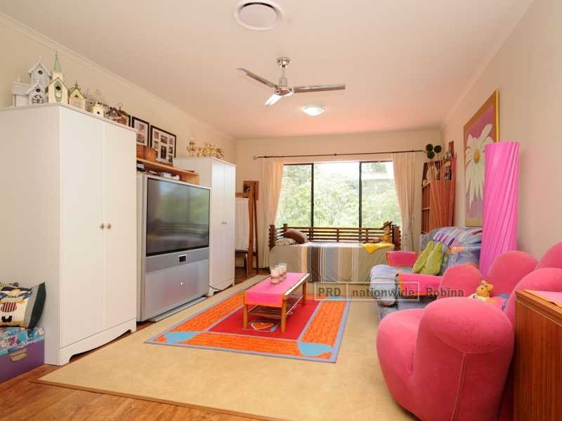 17 Observatory Drive, Reedy Creek QLD 4227