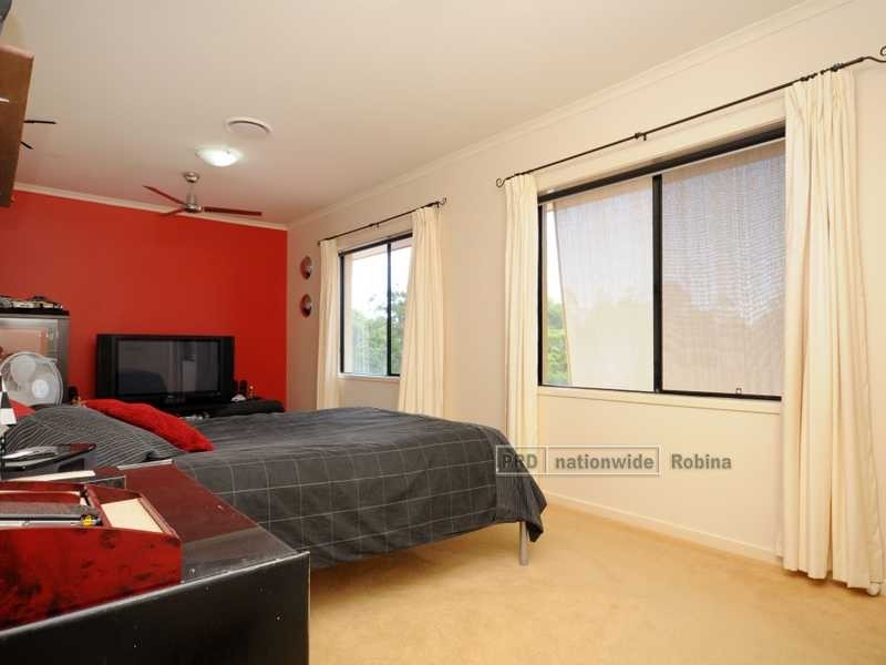 17 Observatory Drive, Reedy Creek QLD 4227