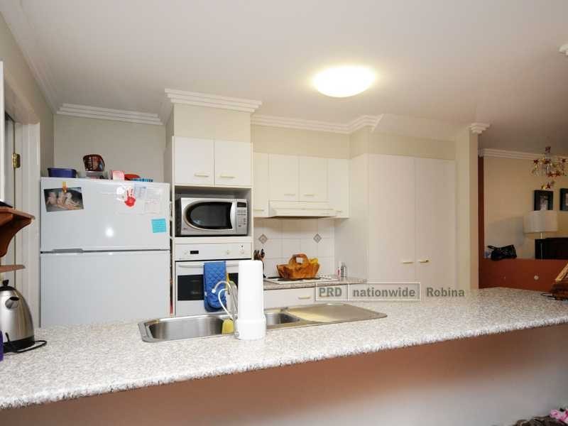 39 Breakwater Rd, Robina QLD 4226