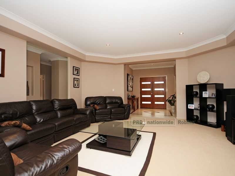 7 Auriga Court, Robina QLD 4226