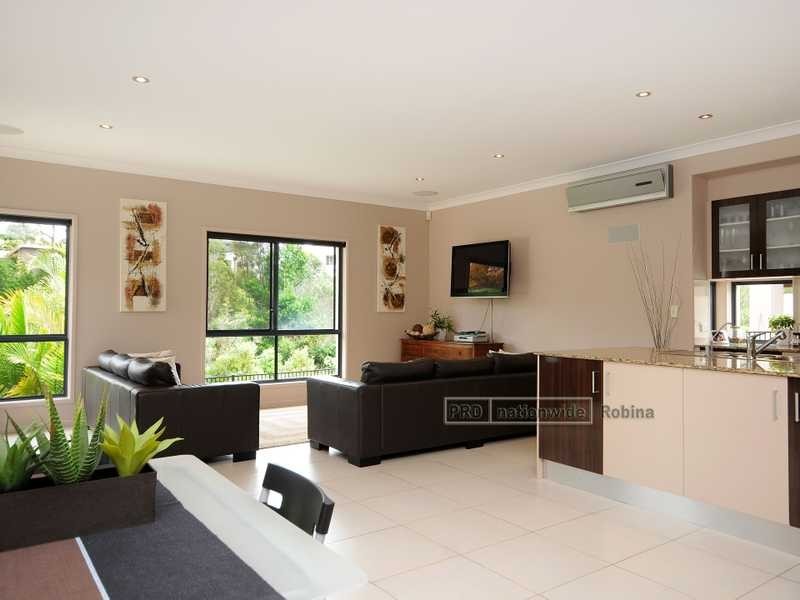 7 Auriga Court, Robina QLD 4226