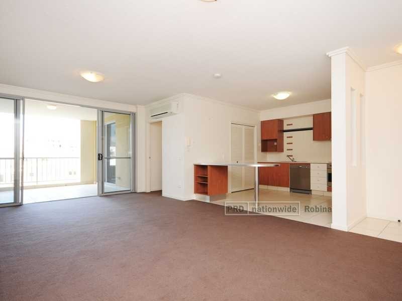 Unit 8/64 Riverwalk Avenue, Robina QLD 4226