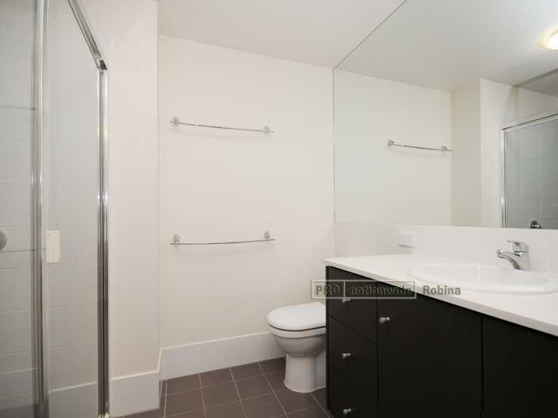 Unit 8/64 Riverwalk Avenue, Robina QLD 4226
