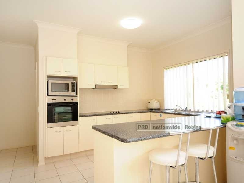 5 Cezaire Avenue, Varsity Lakes QLD 4227