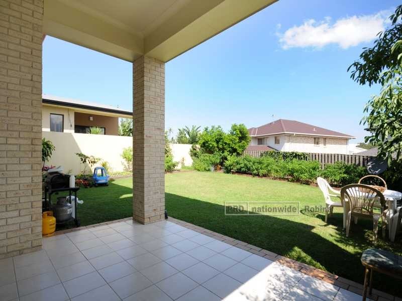 5 Cezaire Avenue, Varsity Lakes QLD 4227