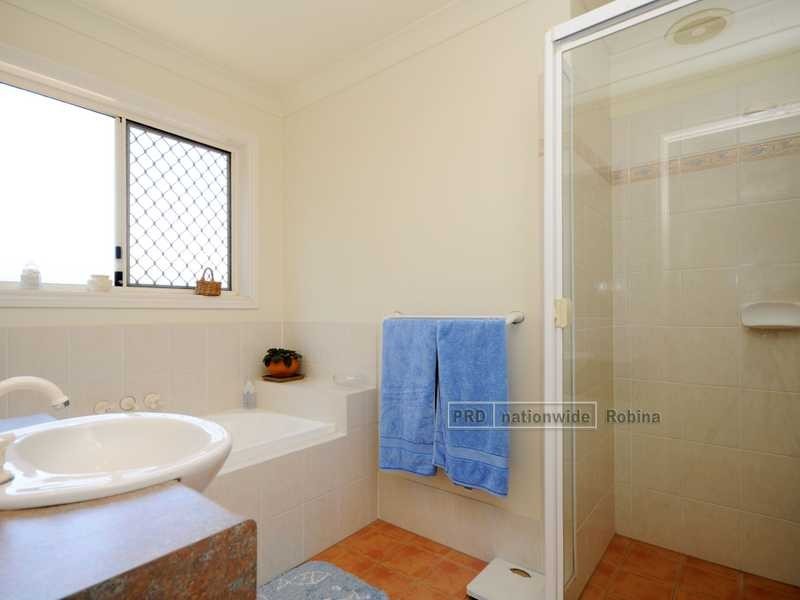 6 Highbridge Rise, Mudgeeraba QLD 4213