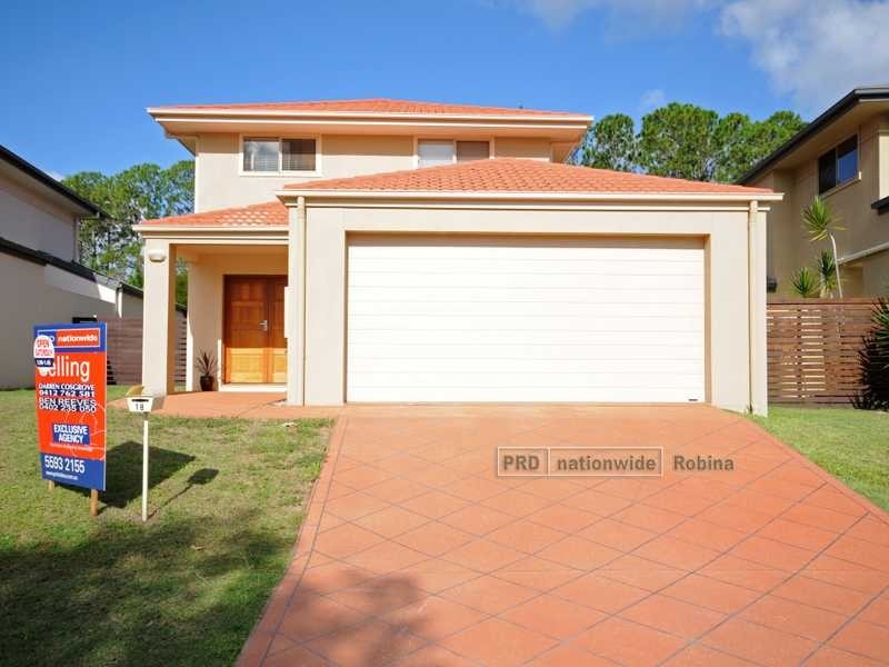 18 Royal Woods Drive, Robina QLD 4226