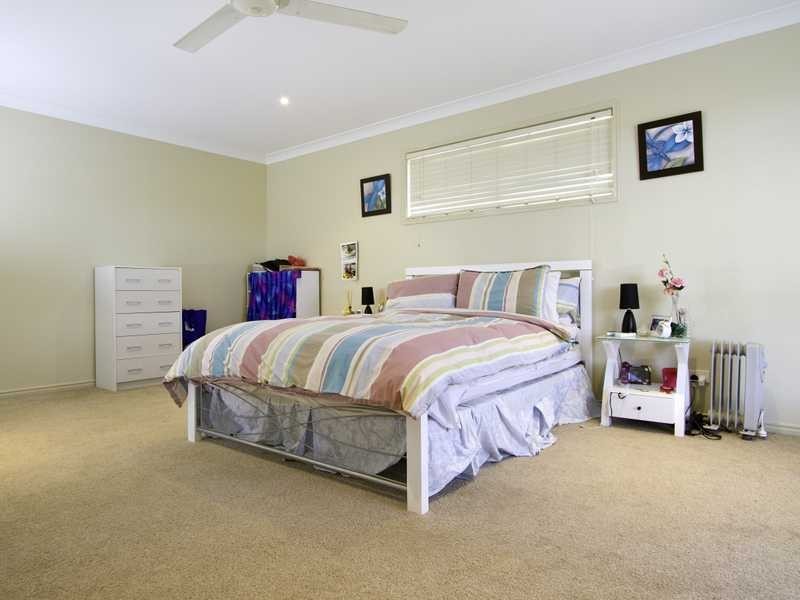 18 Royal Woods Drive, Robina QLD 4226